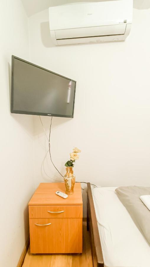 סראייבו Bascarsija Guesthouse - Private Bath, Tv & Aircon מראה חיצוני תמונה